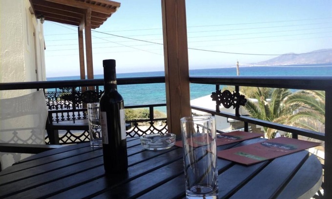 Agia Anna Cabin | Verykokkos on the Beach