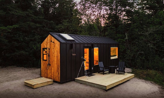 Sullivan Cabin | Vesta Nook! With Shower, Queen Bed & pullout sofa