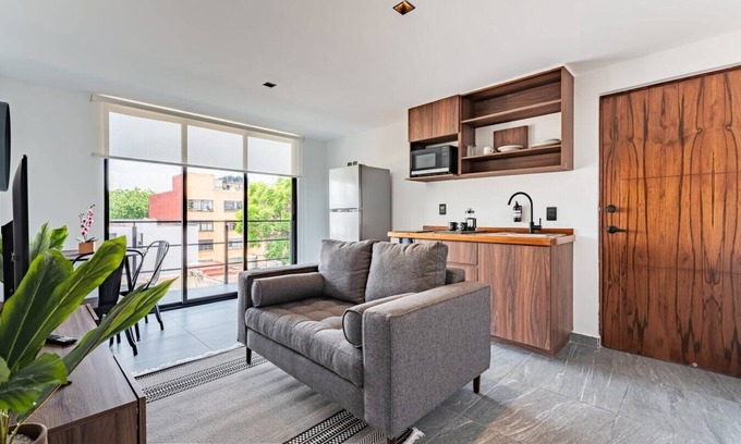 Santa Maria la Ribera Apartment | VH | Great apt balcony | Sta Ma la Ribera | 234