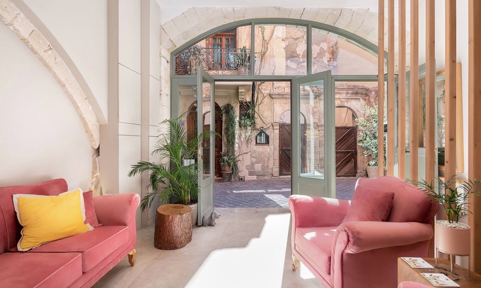 Old Town House | Viaggio Elegant Rooms