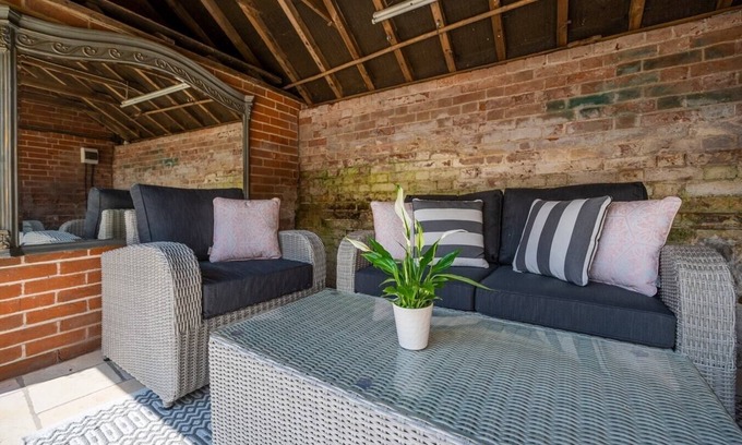 Monks Eleigh Apartment | Victoria Cottage, Monks Eleigh