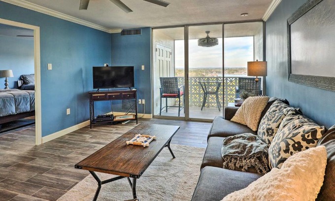 Mid America Apartment | Views and Pool Access Quaint Condo in Hot Springs!