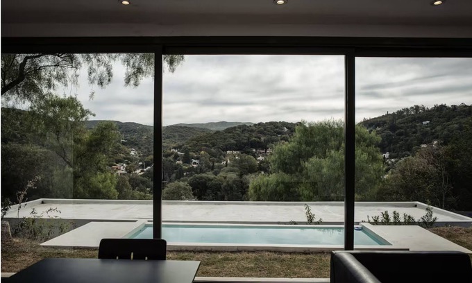 Rio Ceballos House | VIEWS OF THE SIERRAS