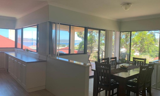 Albany Apartment | Views on Spencer