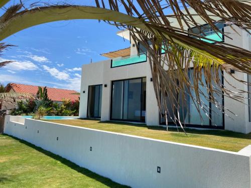 Canoa Quebrada House | Vila éden praia suítes