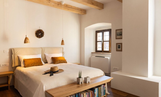 Slap House | Vila Kobdilj 1835 – Room Bela | Sunlit Balcony Room