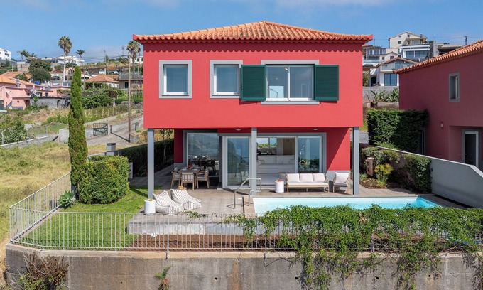 Calheta Villa | Vila Venusta – Tranquility and Views, in Calheta