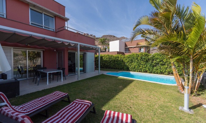 Salobre Villa | Villa in Maspalomas with Heated Pool & Golf Views