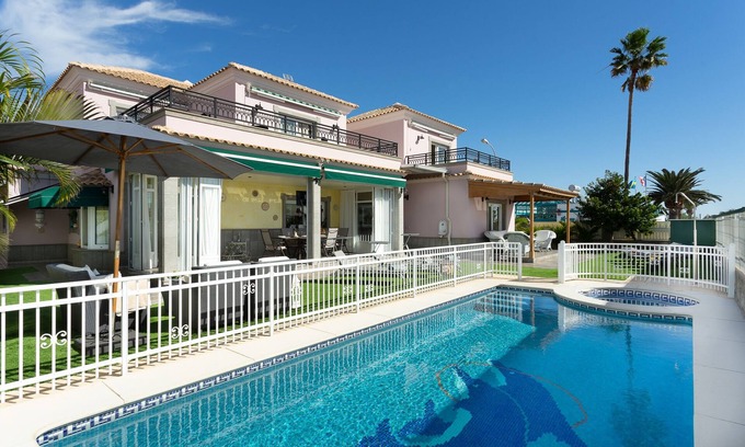 Sonnenland Villa | Villa Dalara Maspalomas, private Pool and Jacuzzi