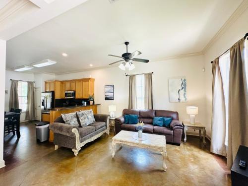 Pine Grove Apartment | Villa 1