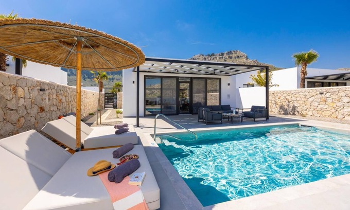 Kolymbia Villa | Villa 13 Zendo - Two Bedroom Villa, Sleeps 4