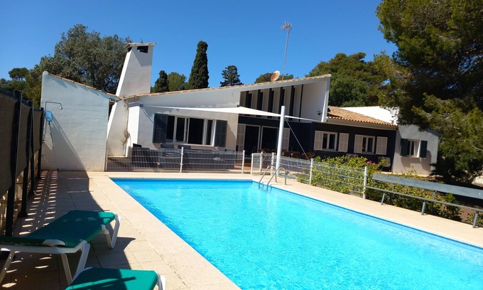 Calas de Mallorca Villa | VILLA 8 PERSONS SWIMMING POOL WIFI AIR CONDITIONING NEAR CALA DOMINGO