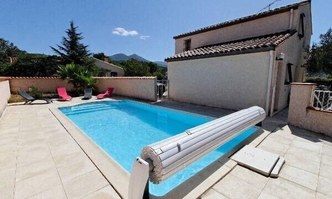 Maureillas-Las-Illas Villa | VILLA 9 persons with private pool