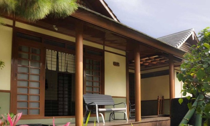 Cipanas Villa | VILLA ADE - 0310 KOTA BUNGA PUNCAK