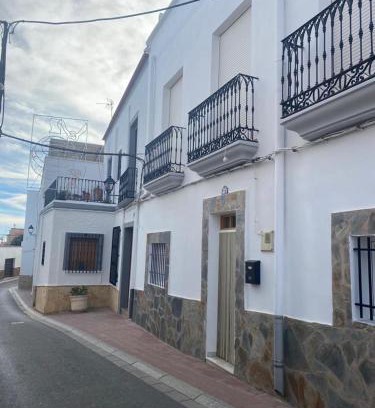 Gergal Apartment | Villa Alegria