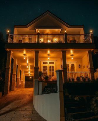 Hargomulyo Villa | Villa amira syariah
