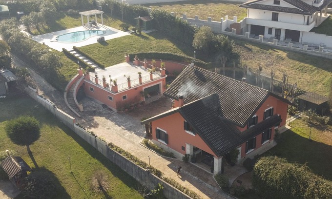 Cassino Villa | Villa Annamaria, villa with private pool, parking, large spaces, in Cassino