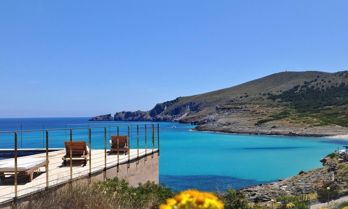 Cala Mesquida Villa | Villa 'Aurea' with Sea View, Private Pool and Wi-Fi