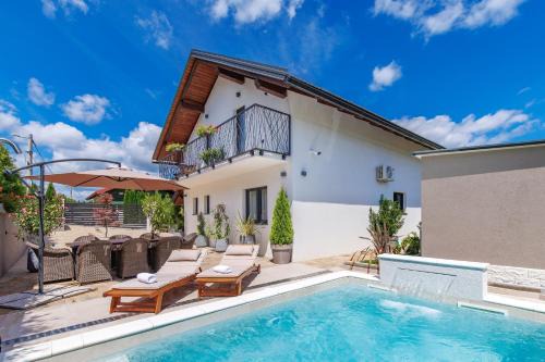 Fuzine Villa | Villa Bajer, Fužine