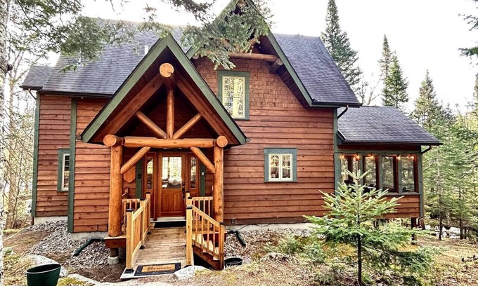 Lac Superieur Village Villa | Villa Bellerive & private beach