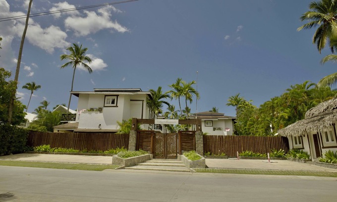 Las Terrenas Villa | Villa C Las Terrenas 3BR 5BDS 8PAX Front Beach Villas Complex