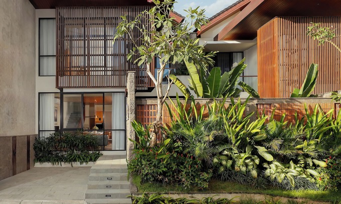 Batu Bolong Villa | Villa Chanthira by Fantasia Villas