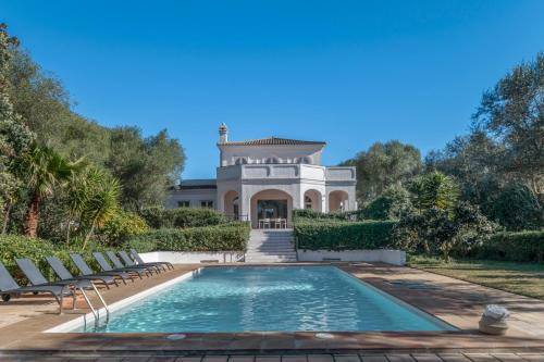 Benalup-Casas Vieja House | Villa Eagle