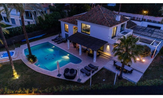 Nueva Andalucia Villa | Villa La Corsa