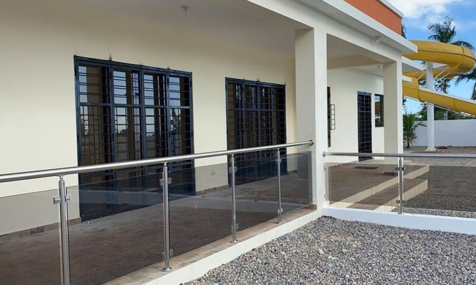 Nagua House | 🏝️ Villa Espaciosa con Piscina, Tobogán y BBQ Cerca de las Playas de RD