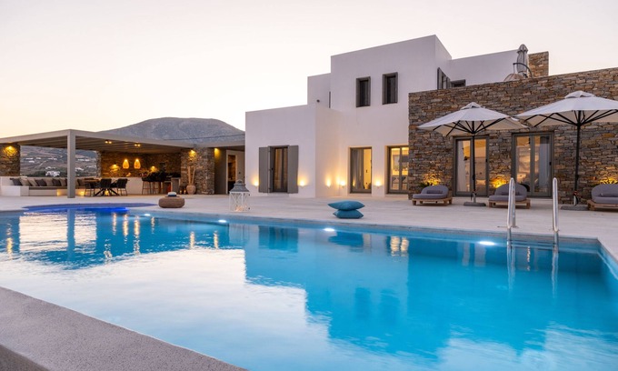 Chrissi Akti Villa | Villa Golden Bay