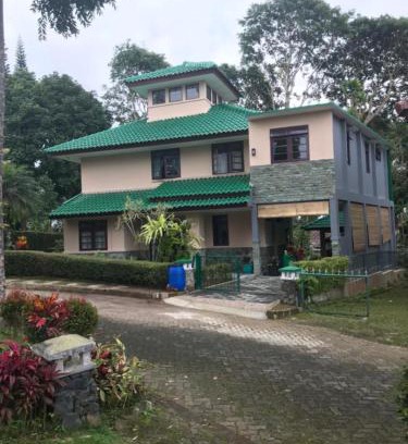 Cipanas Villa | Villa Green Fresh - Bumi Ciherang - Cipanas