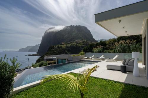 Faial Villa | Villa Guindaste I Modern Villa with Sea View