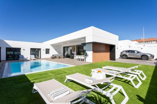 Arenas del Mar Villa | Villa Ikigai By Sunkeyrents