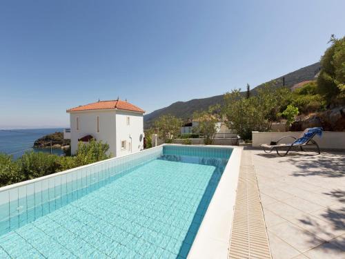 Samos Town Villa | Villa in Samos near Aghia Paraskevi Beach