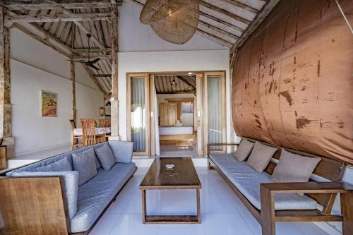 Dalung Villa | Villa La Luna 2BR Joglo Style with Pool by Damaresa