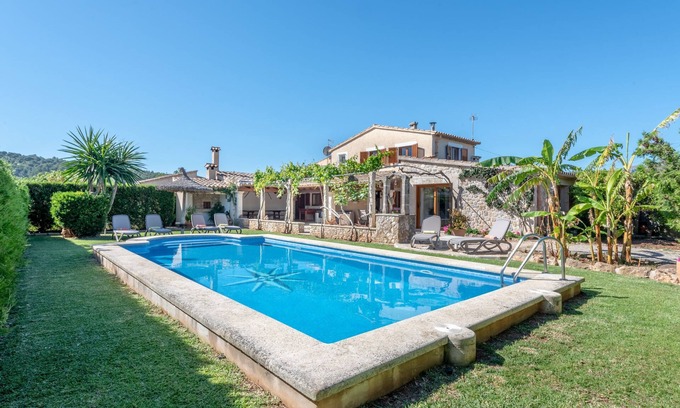 Pollensa Villa | Villa "La Sorteta De Cuxach" Embedded in Nature and with Pool