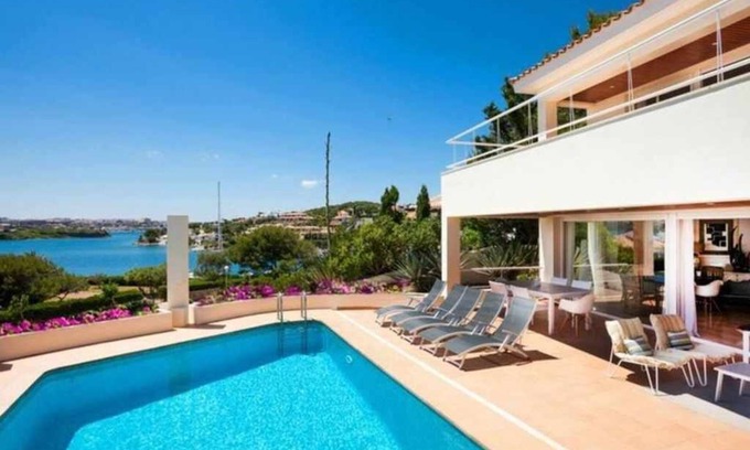 Cala Llonga Villa | VILLA LANTANA - Class and style with incredible views over Mahon harbour