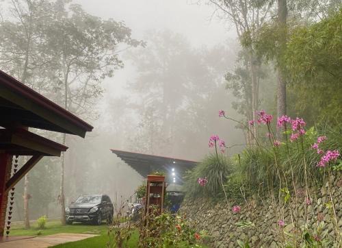 Jarabacoa Villa | Villa las Neblinas 6 habitaciones con hermosas vista y piscina climatizada