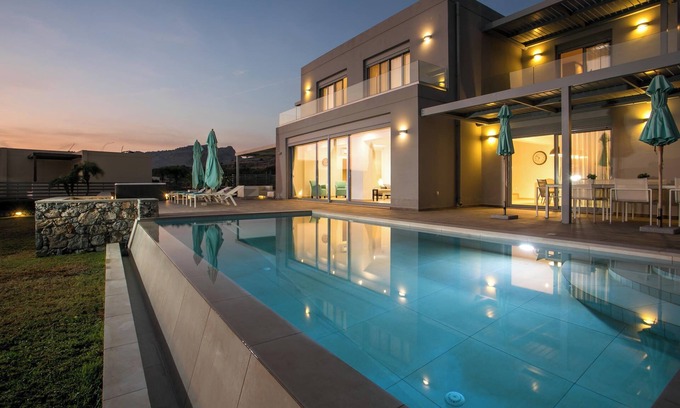 Pefkos Villa | Villa Lily