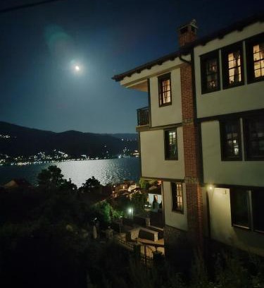 Varosh Apartment | Villa Lollobrigida