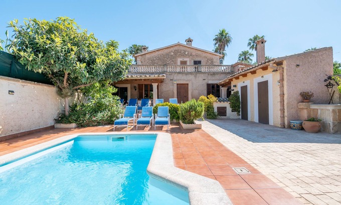 Palma de Mallorca Villa | Villa 'Los Abilios' with Private Pool, Wi-Fi and Air Conditioning