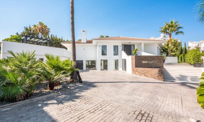 Marbella Villa | Villa Macarena - Extravagant & Luxurious Dream