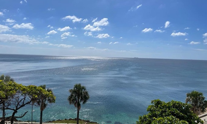 Ciudad Universitaria Apartment | Villa Marbella by Potenza Rentals