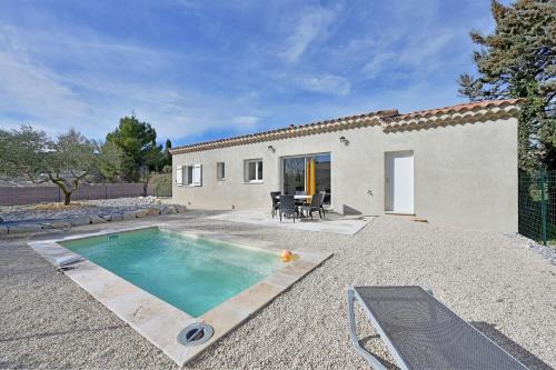 Mormoiron Villa | Villa Maria - Piscine - Wi-Fi - Proche Ventoux - Ideal Cyclistes