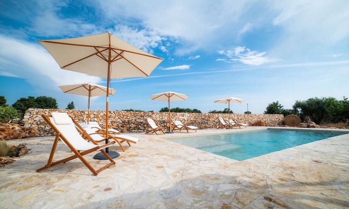 Mottola Villa | Villa 'Mario Pool and Relax' with Private Pool, Wi-Fi and Air Conditioning