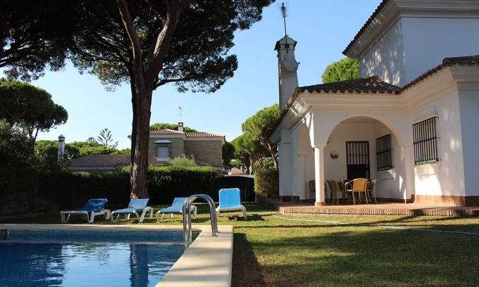 Cabo Roche House | Villa mit Privatpool in Roche Residencial