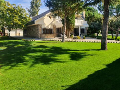 Alpedrete House | Villa Monika