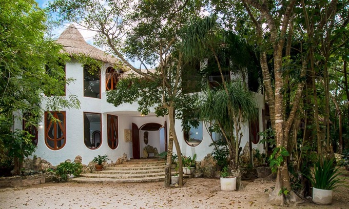 Alfredo V. Bonfil Villa | Villa Natural, a luxury architect Villa