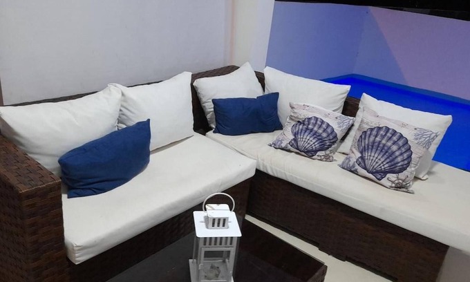 La Esplanada Villa | Villa Paradiso Sleeps 8 With Pool