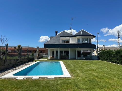 Vilagarcia de Arousa Villa | Villa Paxariño